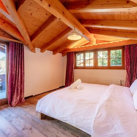 Eclipse, The Hidden Wonder Chalet Hornkessel