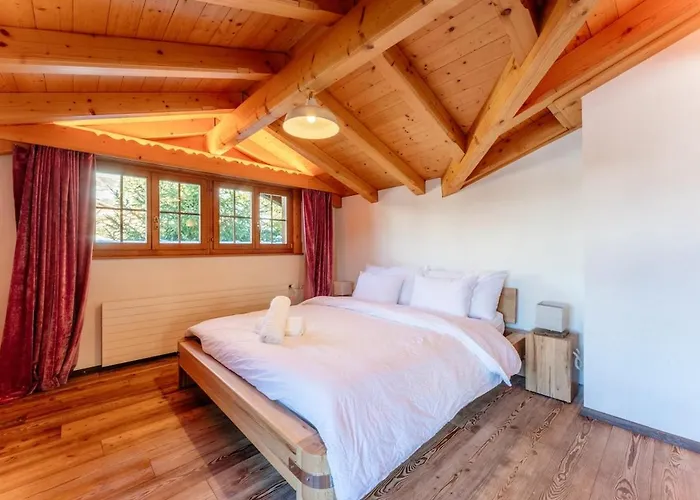 Eclipse, The Hidden Wonder Chalet *